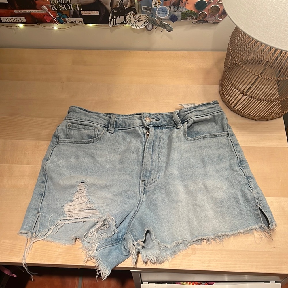 Hollister distressed jean shorts